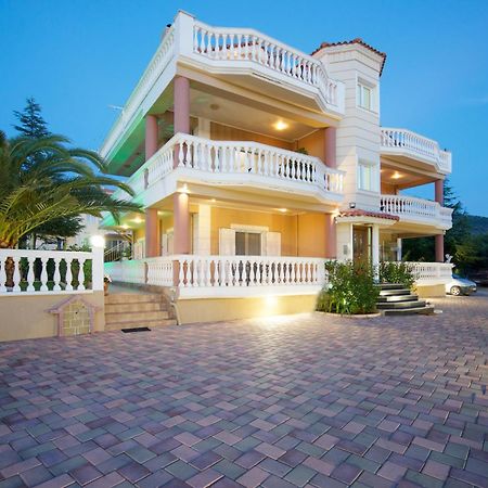 Madalena'S Apartment Razata Экстерьер фото